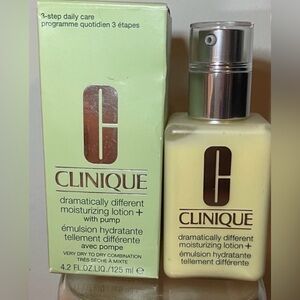 Clinique Dramatically Different Moisturizing Lotion 125 ml